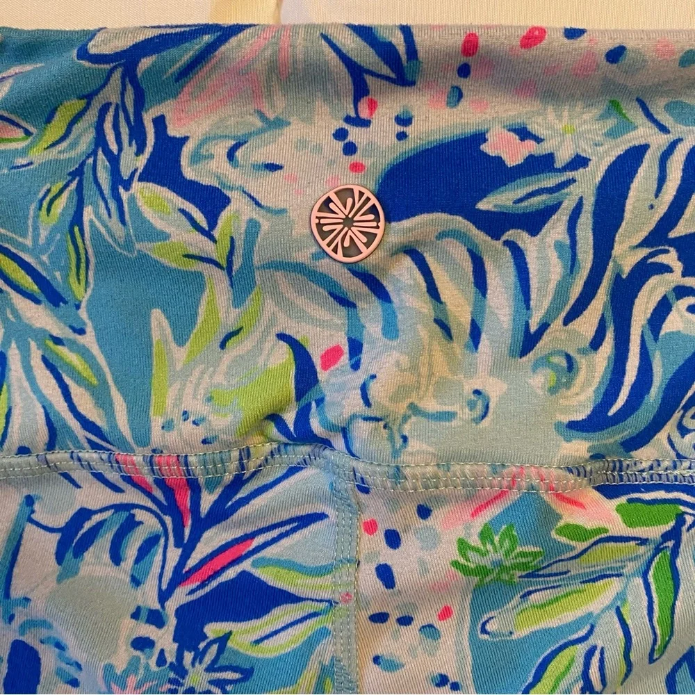 Lilly Pulitzer Blue and Green Patterned Leggings - Picture 3 of 7